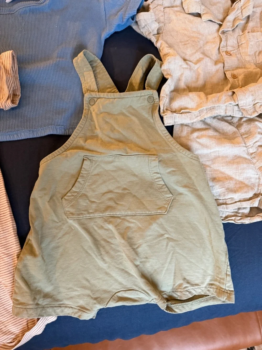 Zara and H&M Baby 12-18 Month Mix-and-Match Neutral & Green Five-Piece Set - Picture 4 of 6